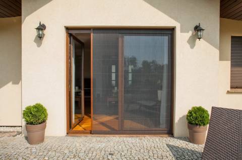 Moustiquaire plissée latérale pour baie vitrée et porte coulissante | F-TC Moustiquaire plissée latérale pour baie vitrée et porte coulissante | F-TC